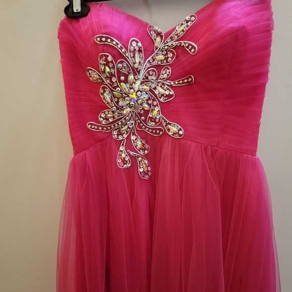 Prom special occasion gown - Picture 8 of 9